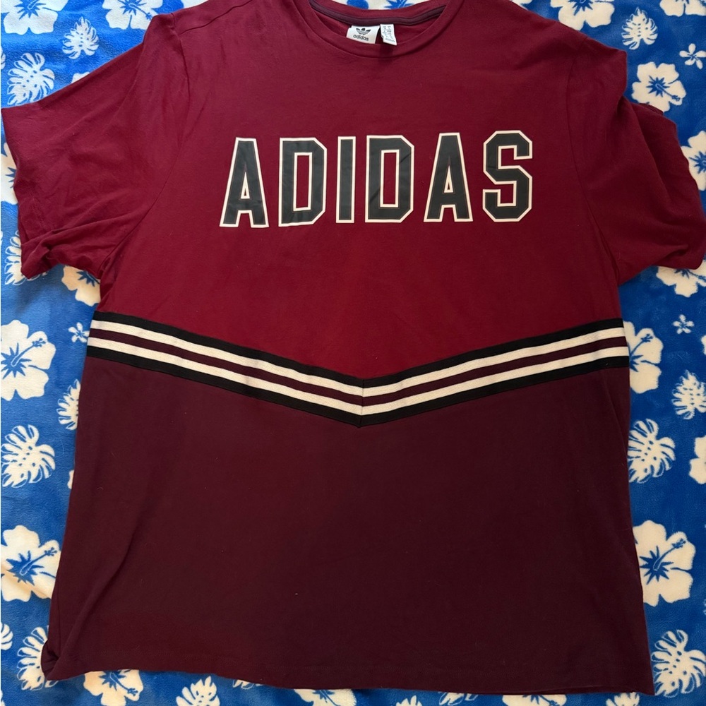 Adidas Men's Maroon Graphic Tee